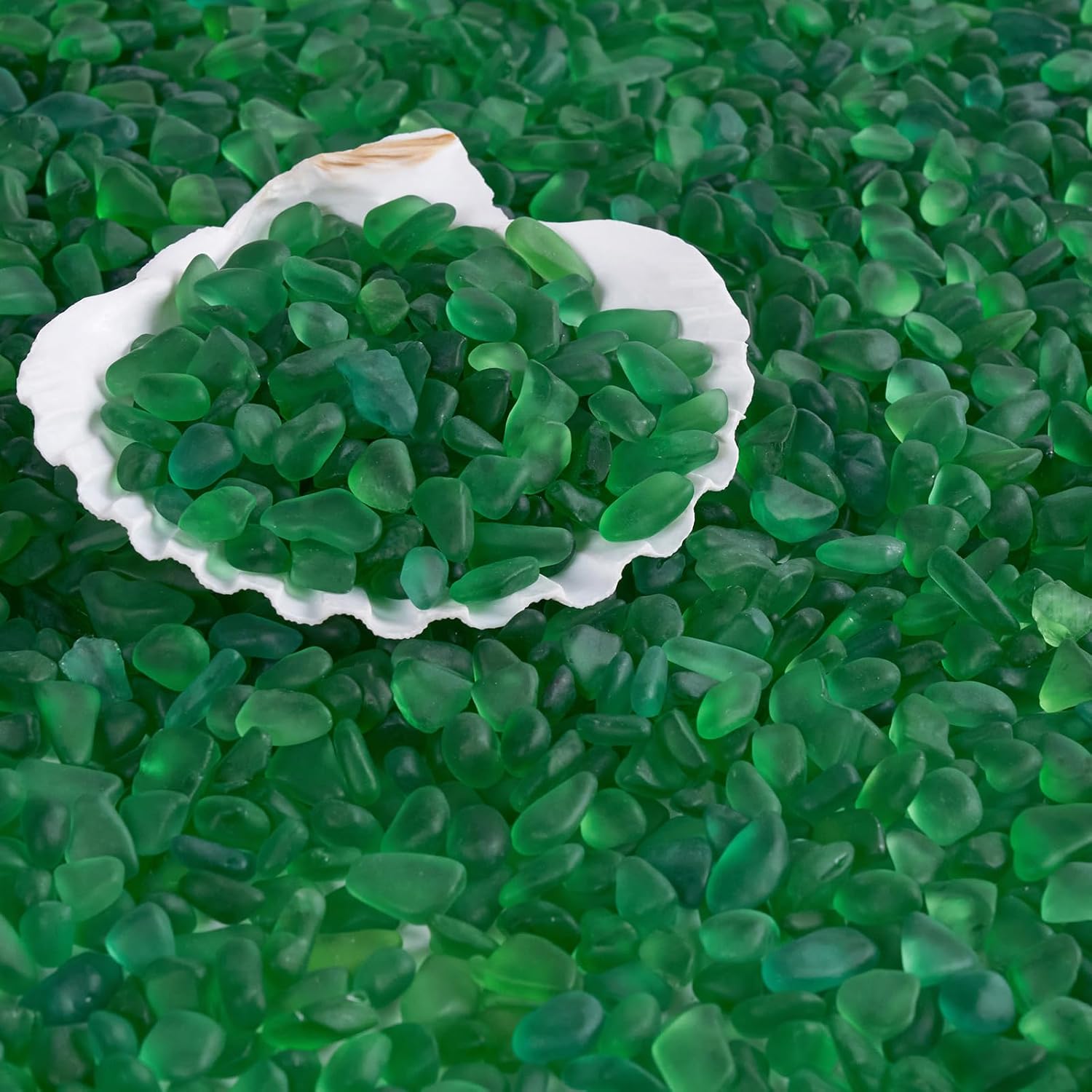 QEQEKAKA Sea Glass Stones for Crafts About 1LB (405g/14.28oz) Green Glass Pebbles Gemstones Bulk for Aquarium Rocks Fish Tank Gravel Green Filler for Vases Centerpieces