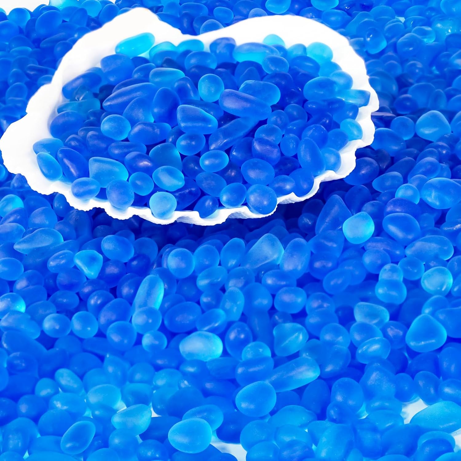 QEQEKAKA Sea Glass Stones for Crafts About 1LB (405g/14.28oz) Blue Glass Pebbles Gemstones Bulk for Beaching Wedding DIY Decoration Aquarium Turtle Tank Vase Filler (Lake Blue)