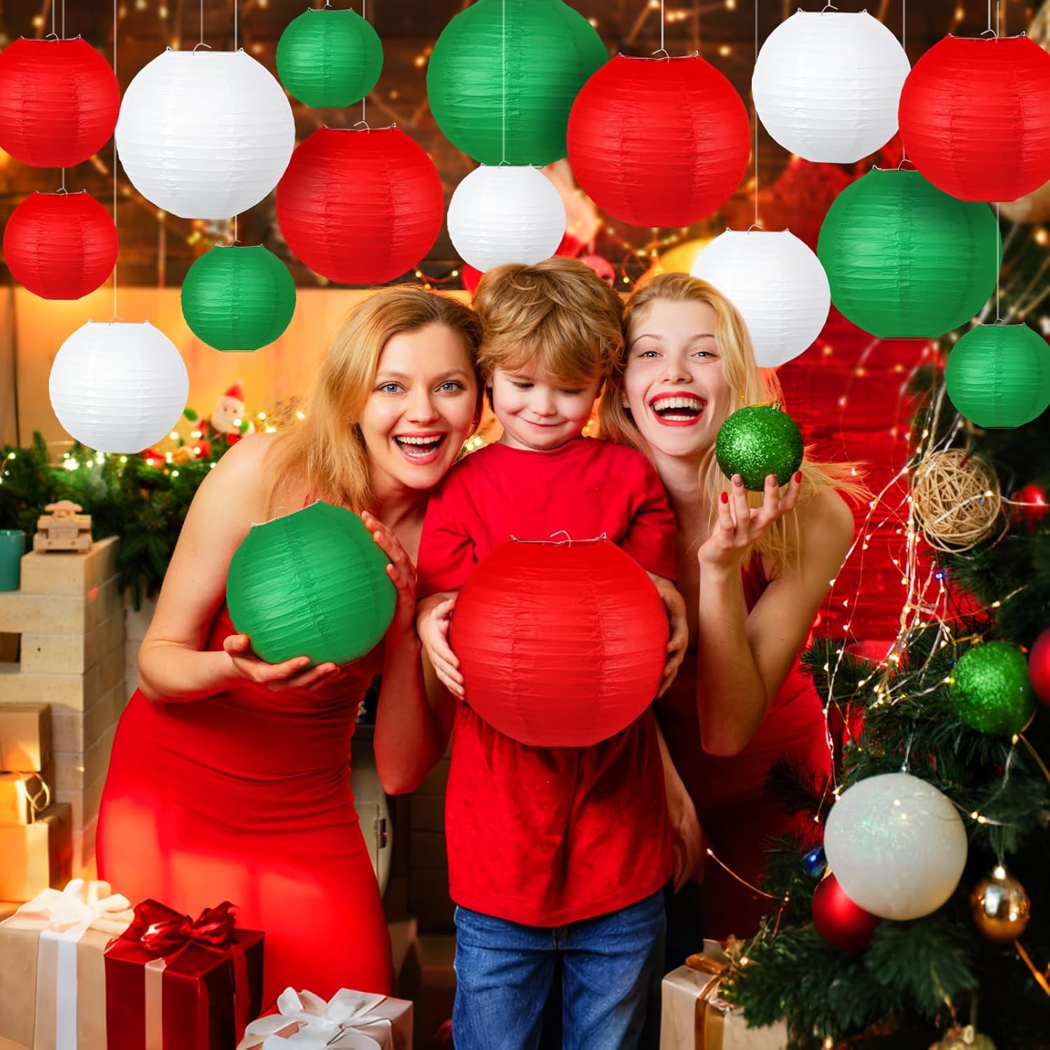 Christmas Party Decorations, Red White Green Hanging Paper for Xmas Party New Year's Eve Christmas Theme Birthday Italian Party Decor Yard Garden，15pcs